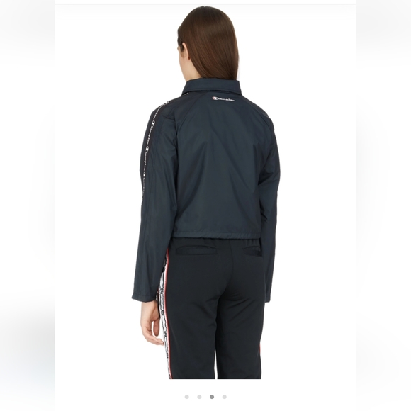 CHAMPION NWOT Zipper Tape Cropped Coaches Jacket - Black XS - Picture 3 of 13